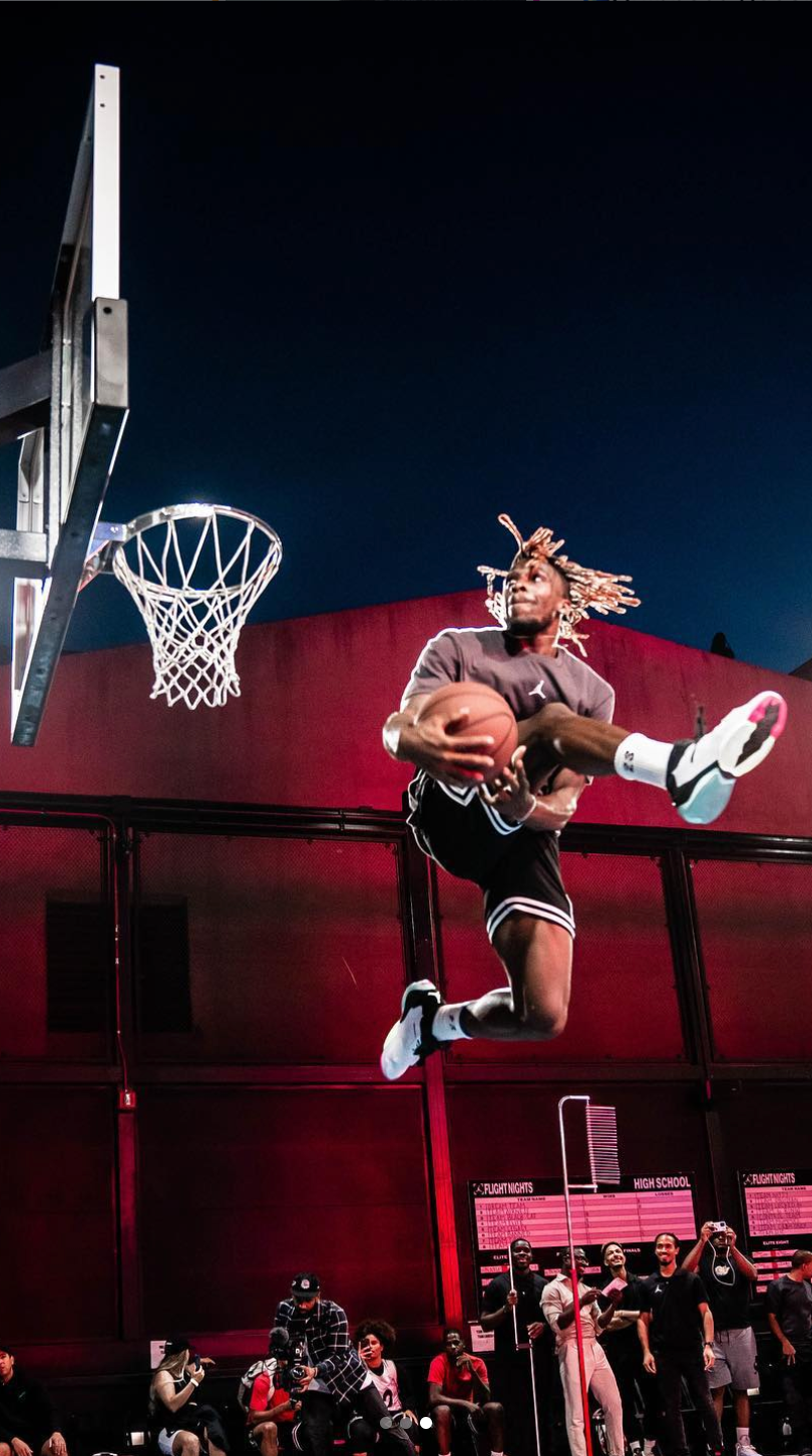@kingdac
Dunkman League - Season 1 Competitor
Guinness World Record Holder:
Highest Vertical Leap (with a Running Start)